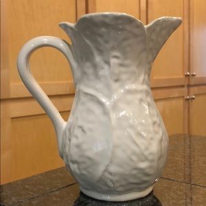 Ceramic floral leaf shape pitcher waving details